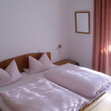 Gasthof Zur Frohen Einkehr Reichardsroth Room photo